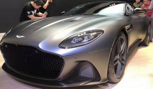 Aston Martin DBS Superleggera: nova slika