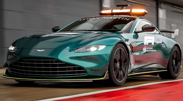 Aston Martin Vantage F1 Safety Car i Aston Martin DBX F1 Medical Car