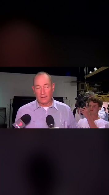 Australijski senator koji je okrivio muslimane napadnut tokom davanja izjave (Video)