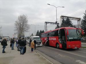 Autobus iz Niša za Beograd nije stigao ni do auto-puta zbog kvara, iz Niš ekspresa kažu - saobraćaj je živa stvar