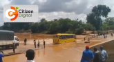 Autobus sleteo u reku u Keniji: Stradalo najmanje 20 ljudi VIDEO