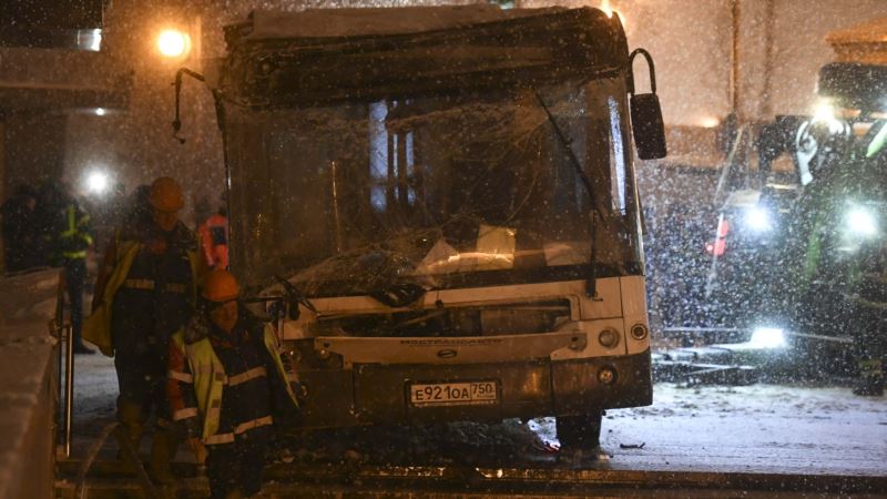 Autobus uleteo u podzemni prolaz u Moskvi, ima žrtava