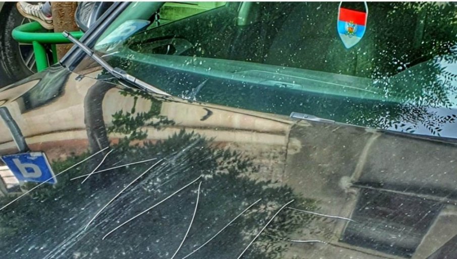  Automobil Vladislava Dajkovića uništen na Terazijama: Napadači upozoravaju da je ovo samo početak