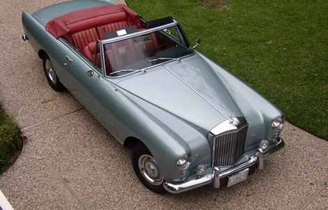 Automobili britanske aristokratije idu na aukciju