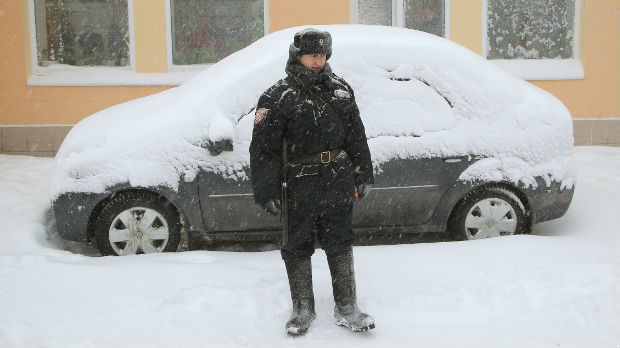 Automobilom uleteo među ljude u Novosibirsku, stradali žena i dečak