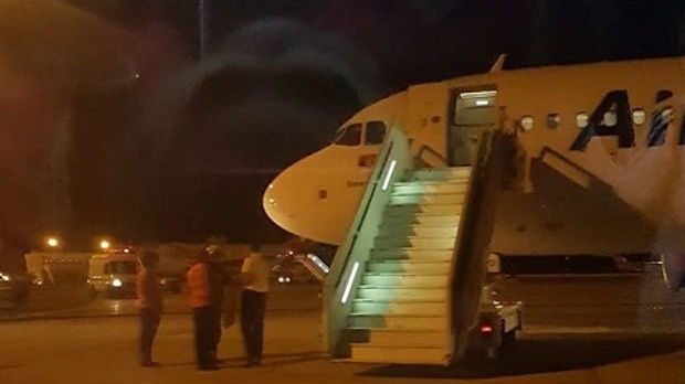 Avion Er Srbije prinudno sleteo Larnaku