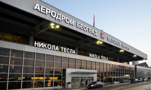 Avion vanredno sleteo na beogradski aerodrom Nikola Tesla