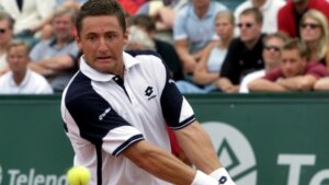 Azurni tenis: Siner po broju pobeda poravnat sa predsednikom ATP