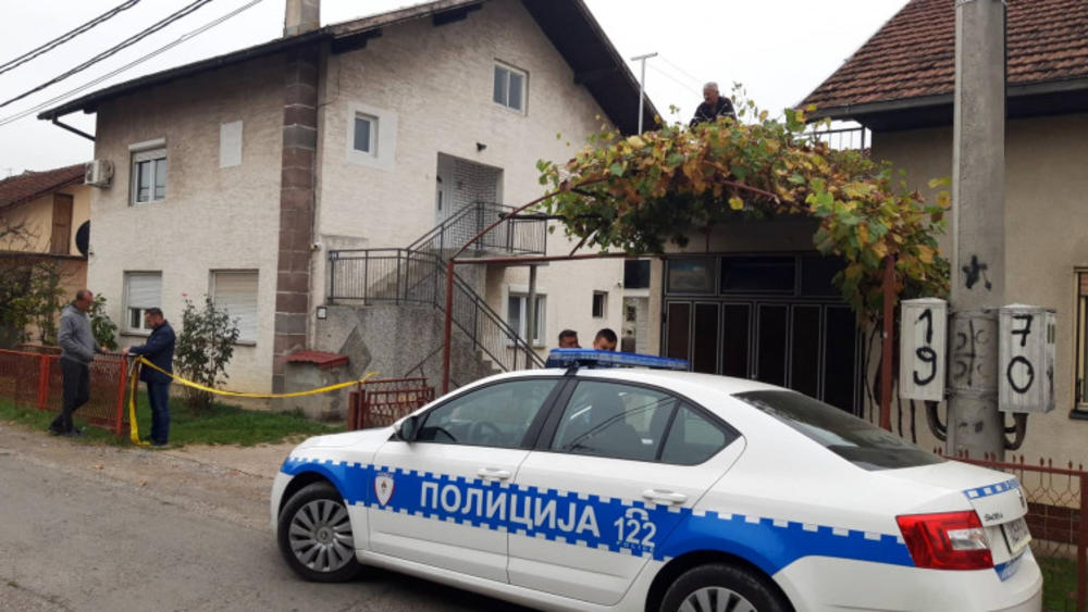 BAČENA BOMBA U BANJALUCI: Oštećene tri kuće, policija traga za napadačem