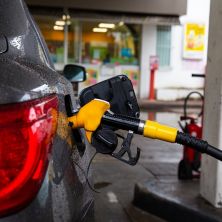 BAGATELA - Stručnjaci otkrili kako brzo, jednostavno i POTPUNO BESPLATNO smanjite potrošnju goriva