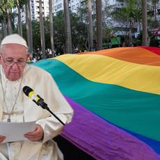 BEZ PROMENE CRKVENE DOKTRINE: Vatikan demantovao izjave pape o afirmaciji homoseksualnih zajednica!