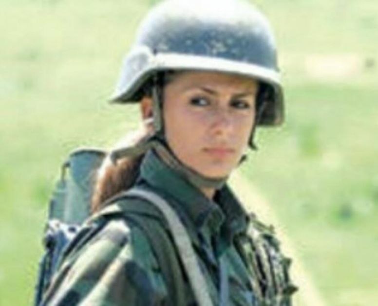 BILA JE MIS JUGOSLAVIJE, RODILA ŠESTORO I NOSILA PREZIME SRPSKE KRALJEVSKE LOZE: 1999. uzela pušku i poginula braneći Kosovo FOTO