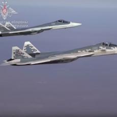 BISER RUSKE AVIJACIJE: Najnoviji ruski lovac pete generacije Su-57 u izvođenju akrobatskih fugura (VIDEO)