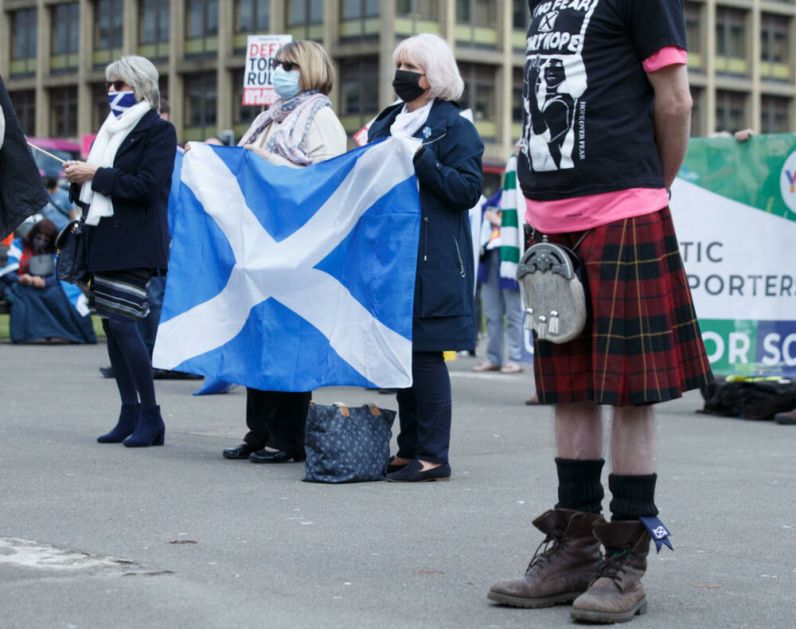 BITKA ZA BRITANIJU! Cela Škotska stiže u London: INVAZIJA navijača na prestonicu Engleske! VIDEO