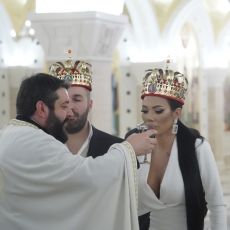 BIVŠI DEČKO Tamare Đurić ušetao u HRAM u toku čina venčanja: Makarona učinio nezamislivo