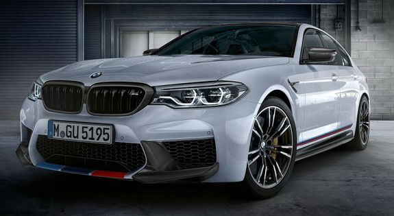 BMW M5 sa M Performance delovima