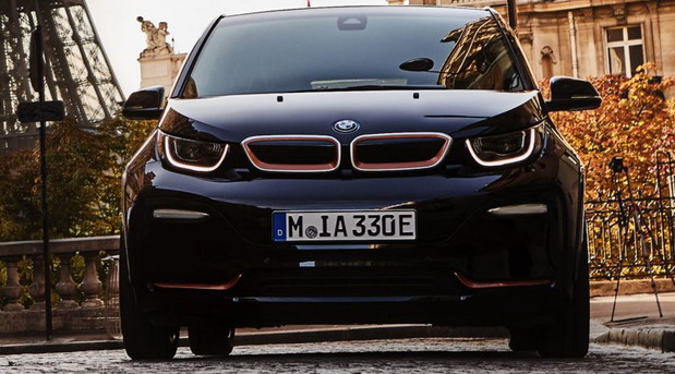 BMW i3s Edition RoadStyle i BMW i8 Ultimate Sophisto Edition