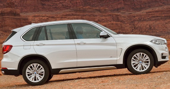 BMW ponovo opoziva X5 zbog vazdušnih jastuka