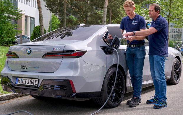 BMW testira prvu bateriju s čvrstim elektrolitom