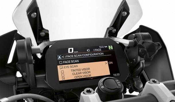 BMW uvodi sistem prepoznavanja lica za svoje motocikle