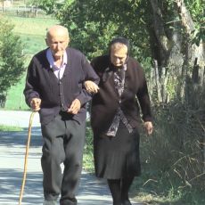 BRAČNI DRUGOVI ZA GINISA: Romansa koja traje - Milojka i Momir iz Lunovog sela kod Požege, sedamdeset godina zajedno (FOTO)