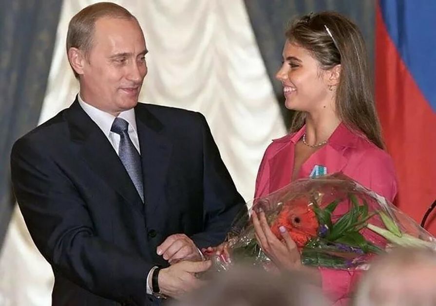 BRITANSKI MEDIJI OBJAVILI ŠOK-SAZNANJA: Putin ljubavnicu Alinu Kabajevu i četvoro dece krije na tajnoj lokaciji u Švajcarskoj?!