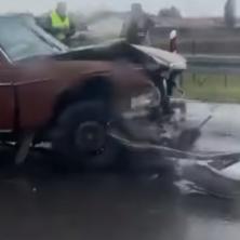BRUTALNI SUDAR KOD LAPOVA: Automobil raznesen na komade (VIDEO)