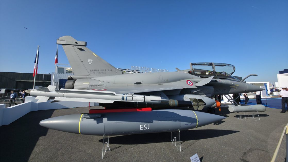 [BURŽE 2025] Premijera demonstratora Rafala u varijanti F5: Emiratsko naoružanje i Dasoov koncept “loyal wingman-a“