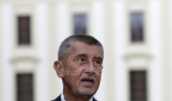 Babiš odbio da u ime vlade odlučuje o povlačenju priznanja Kosova