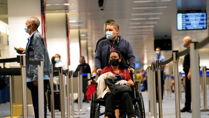 Bajden vraća restrikcije na putovanja u SAD zbog pandemije