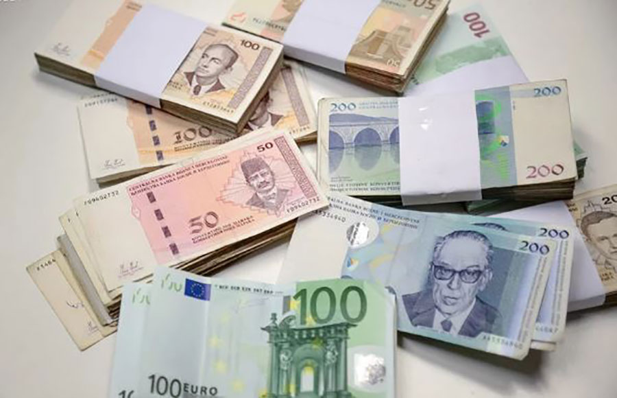 Banke u Srpskoj plasirale 5,3 milijarde KM kredita
