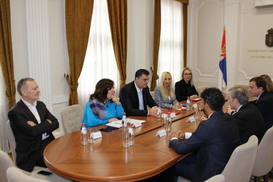 Basta sa Paresom o španskim investicionim mogućnostima u Srbiji