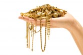 Batrovci: Par pokušao da prokrijumčari više od pola kilograma zlatnog nakita