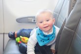 Beba u avionu i šta ako joj se ne spava: Evo šta vam je potrebno zarad mira u putu