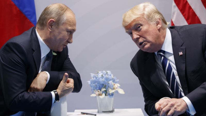 Rukovanje Trampa i Putina ali bez sastanka na samitu APEK-a