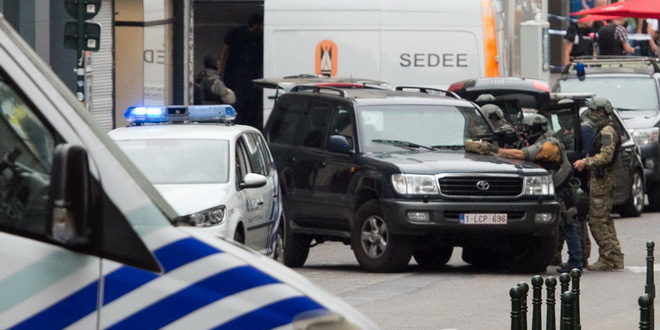 Belgija: Preminuo nakon što mu je policajac klečao na leđima
