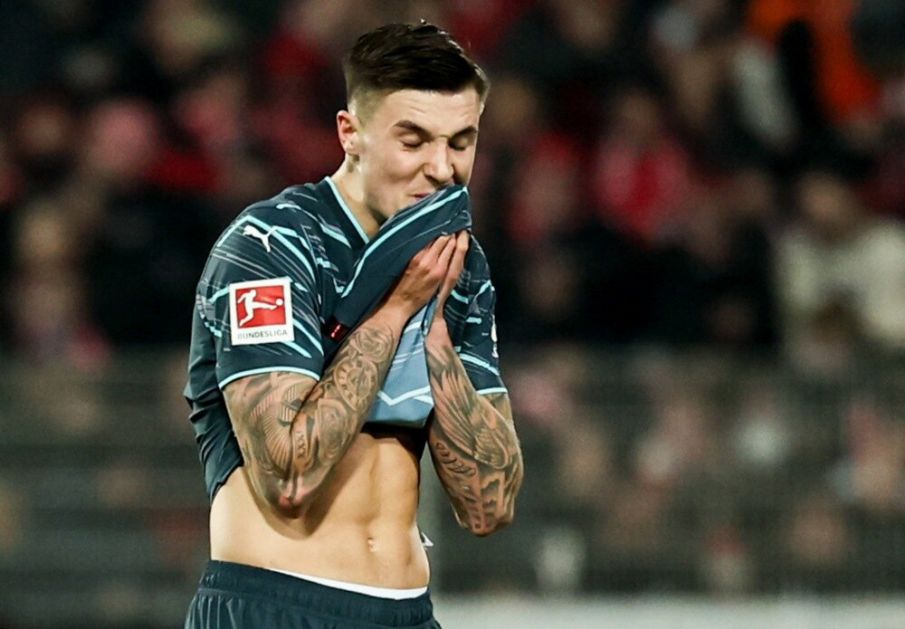 Benjamin Šeško zvanično novi fudbaler Mančester junajteda