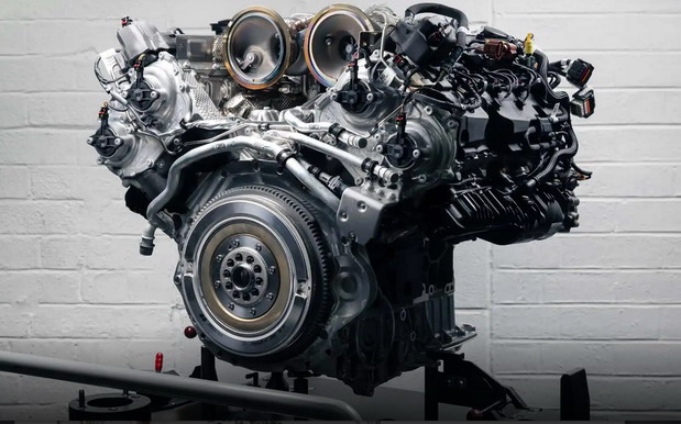 Bentley W12 odlazi u prošlost – umesto njega pristiže hibridni V8