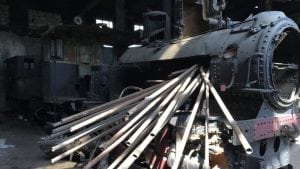 Beograd: Od neprocenjivih lokomotiva ostali samo kosturi