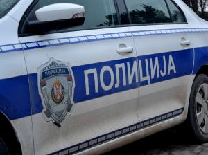 Beograđanin u okolini Bojnika video policiju, pa pištolj bacio u parkirani kombi