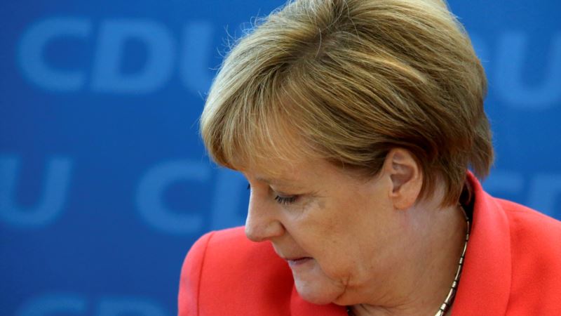 Berlin: 90 poslanika traži alternativu Merkelovoj