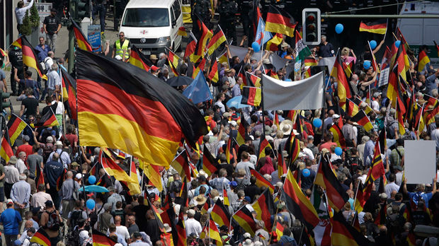 Berlin, više ljudi na kontramitingu nego na skupu AfD