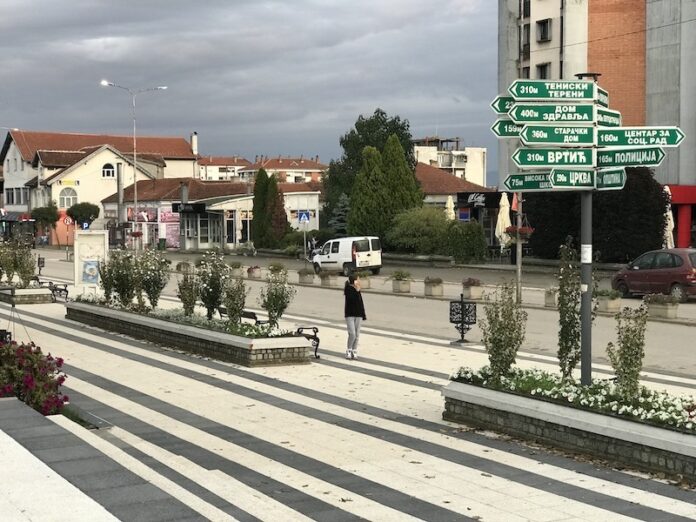 Bespovratne subvencije za firme povezane sa lokalnim SNS-om u Blacu