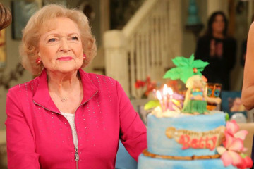 Beti Vajt: Ušla je u Ginisa, pije vodku i slavi 97. rođendan