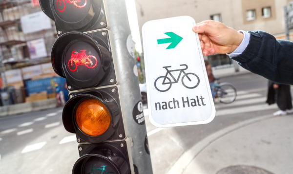 Biciklisti u Beču mogu da skrenu udesno i na crvenom svetlu na semaforu