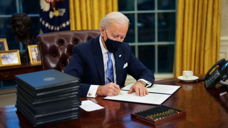 Biden objavio sveobuhvatnu ratnu strategiju protiv COVID 19