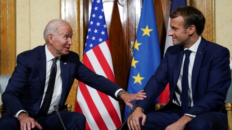 Biden popravlja odnose sa Macronom nakon krize s podmornicama