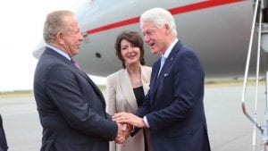 Bil Klinton stigao na Kosovo povodom 20. godišnjice ulaska NATO snaga