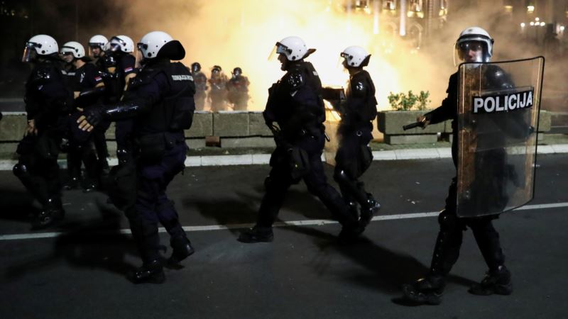 Bilans nereda u Beogradu: Veći broj povređenih policajaca i civila