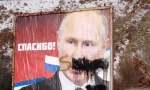 Bilborde sa Putinovim likom uništavaju na Kosovu! 